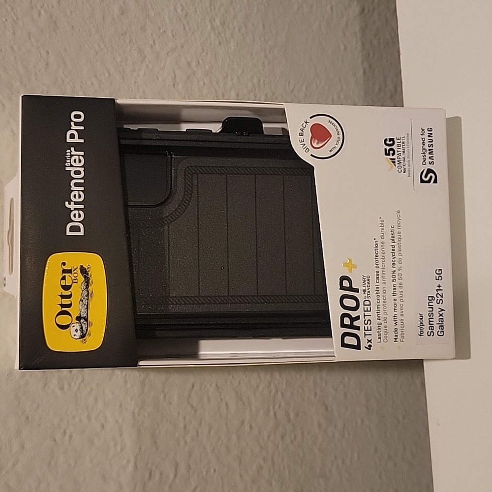 Otterbox case and holster for Samung Galaxy S21+5G